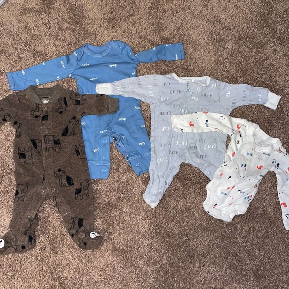 Preemie outfits